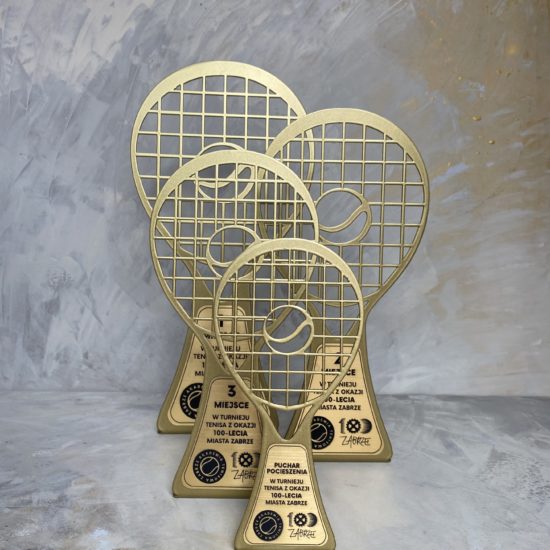 metalowe statuetki tenisowe z personalizowanym laminatem
